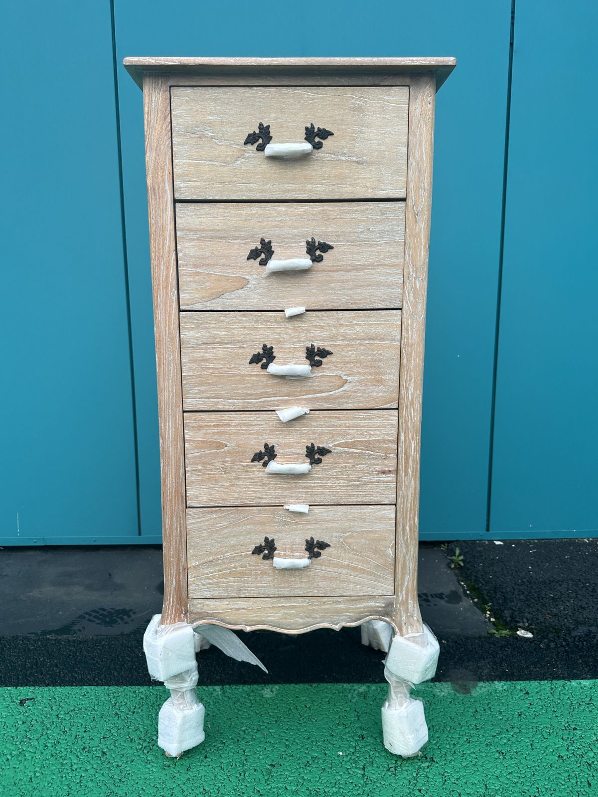 Brand New Pretty Montpellier Blanc Solid Wood 5 Draw Tallboy  	Rrp £579 photo vinterior