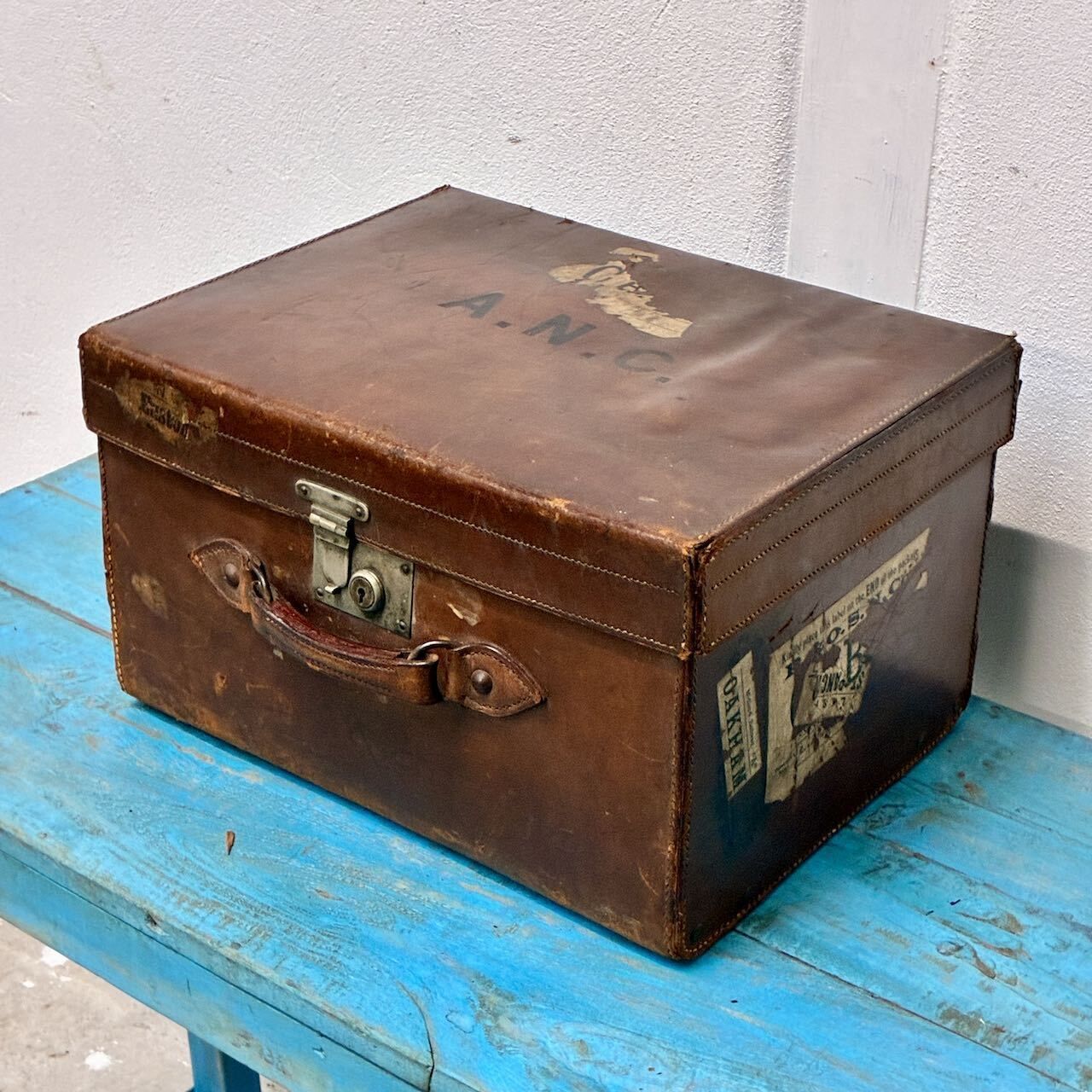 Vintage Leather Hat Box, 1930s | Vinterior