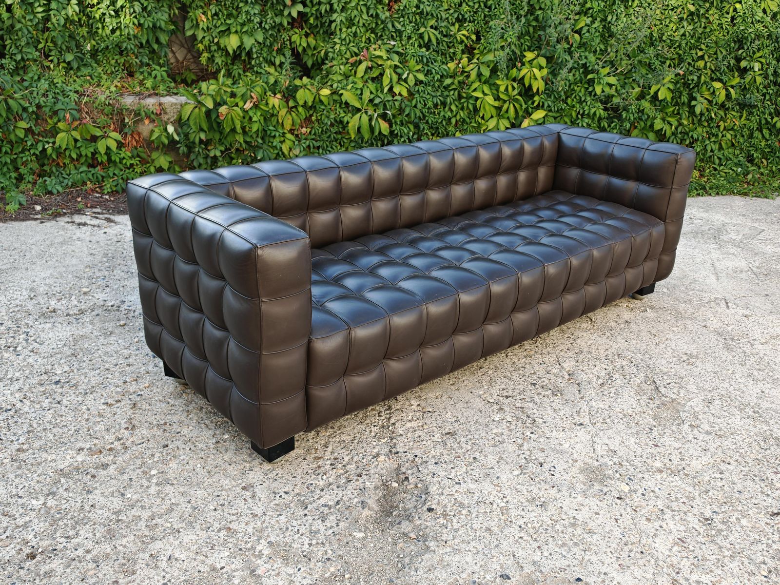 photo for sale Vienna Secession Sofa "Kubus" By Josef Hoffmann, Manufactured By Wittmann