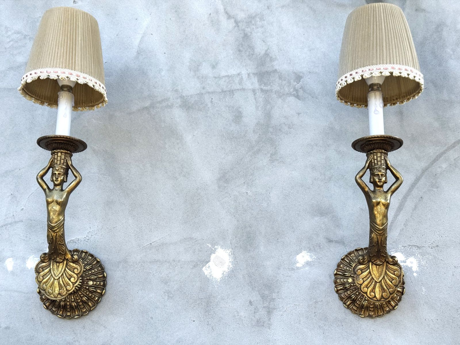 Pair Of 1950s Italian Gilt Bronze Wall Sconces With Female Figures photo 620.0