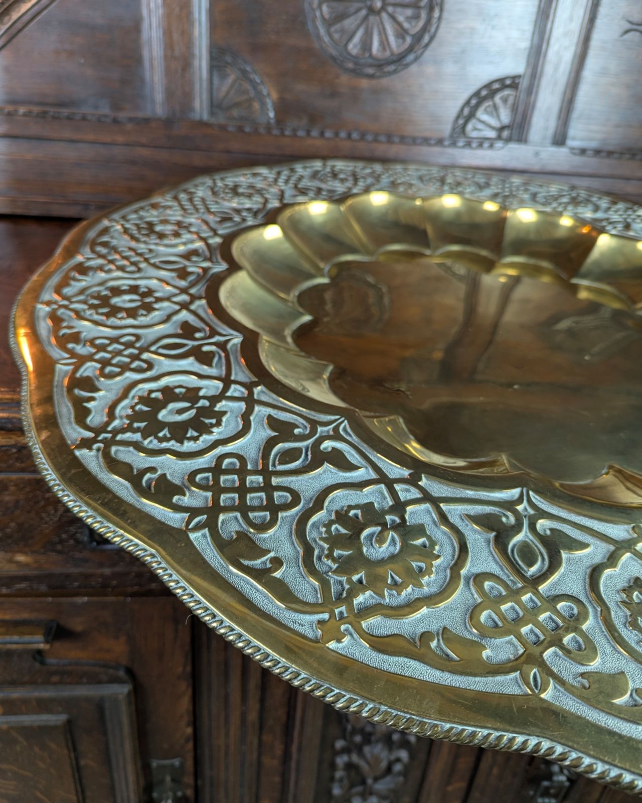 Large Late 19th Century Pressed Brass Indian Table Tray Top — School Of Jaipur photo vinterior