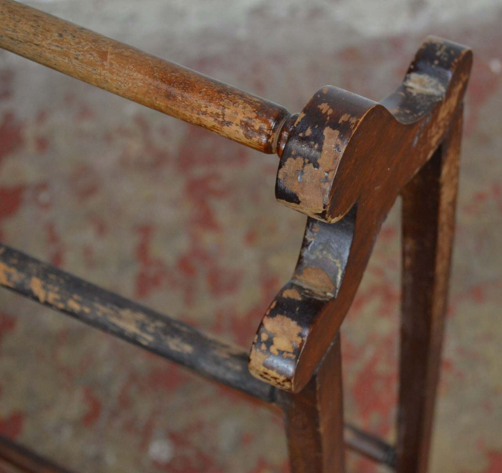 Victorian Towel / Clothes Rail   Five Supports photo Furniture