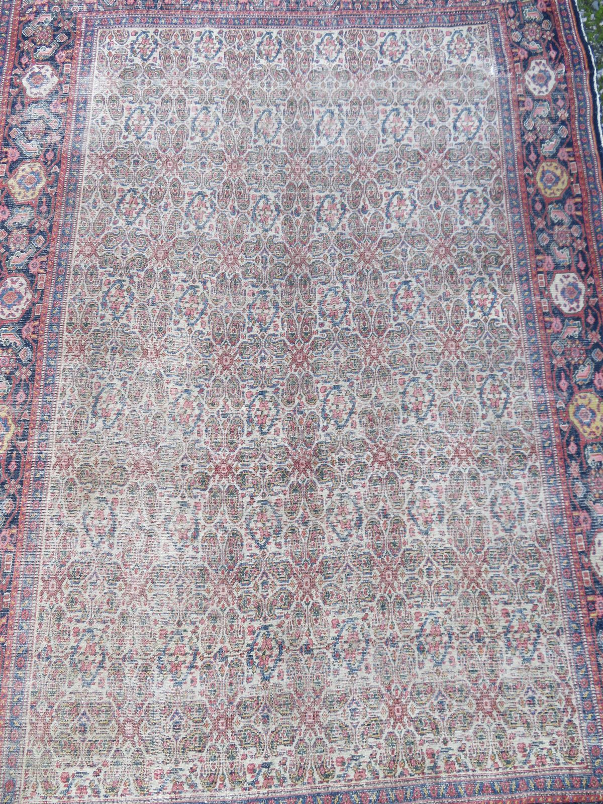 Country House 19th Century Fereghan Feraghan Rug. 200cm X 132cm. photo for sale