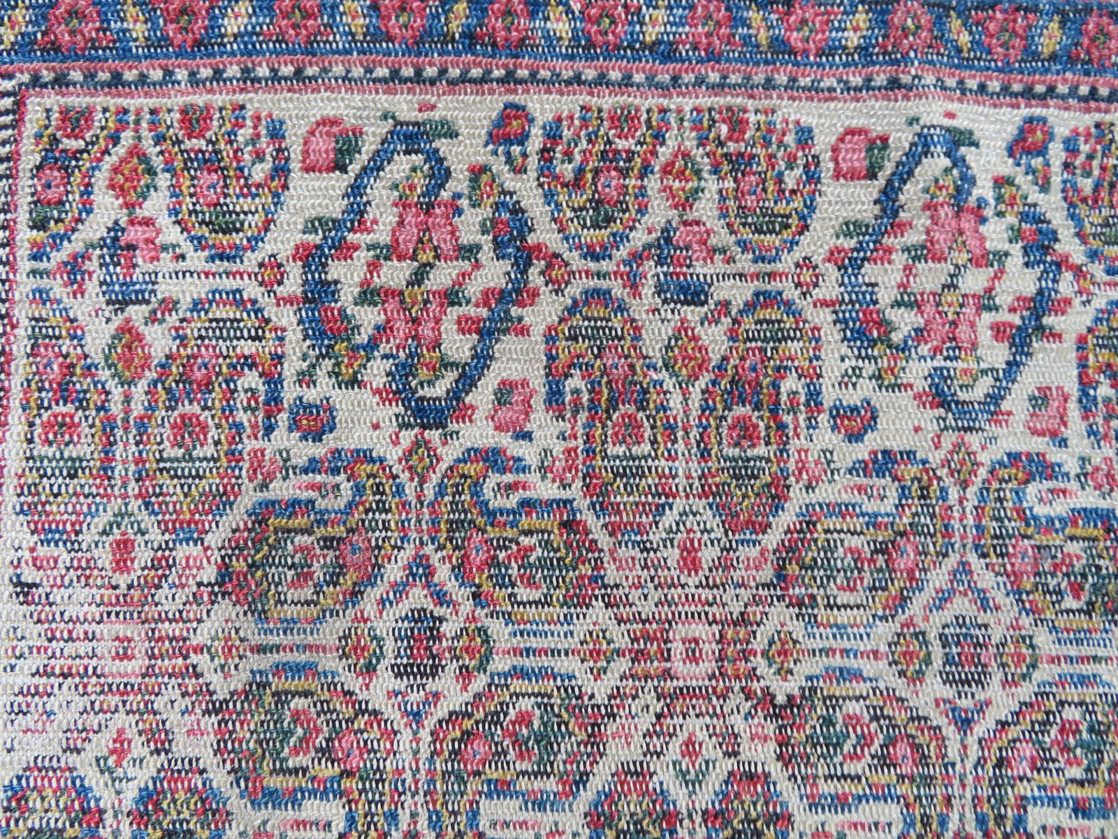 photo buy Country House 19th Century Fereghan Feraghan Rug. 200cm X 132cm.
