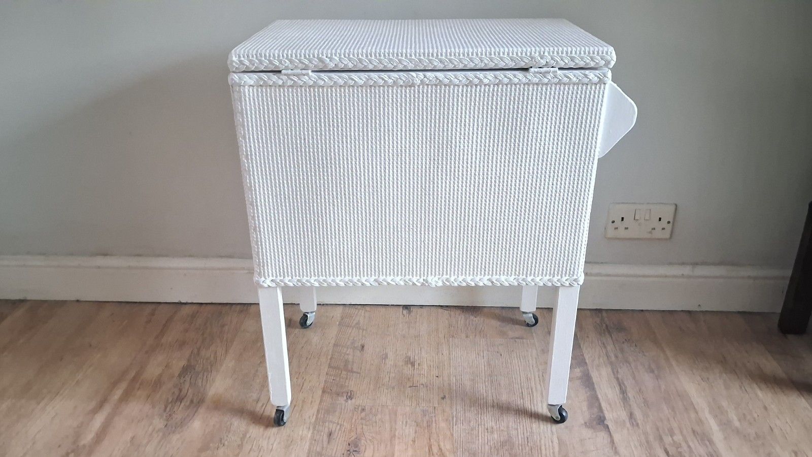 photo for sale 1960's Lloyd Loom ?  Bathroom Storage/Trolley , Linen/Towel Storage/Rail