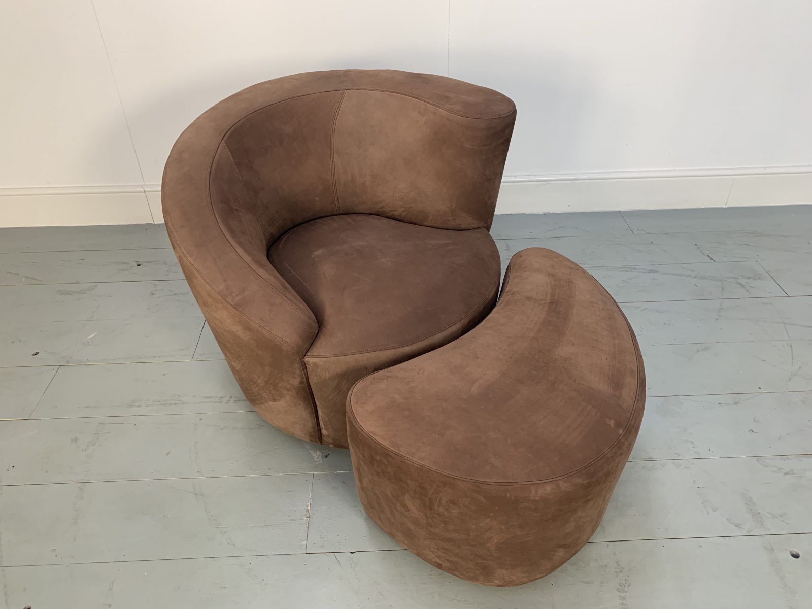 Superb Vladimir Kagan “Nautilus” Corkscrew Armchair And Footstool In Brown Ultra photo for sale