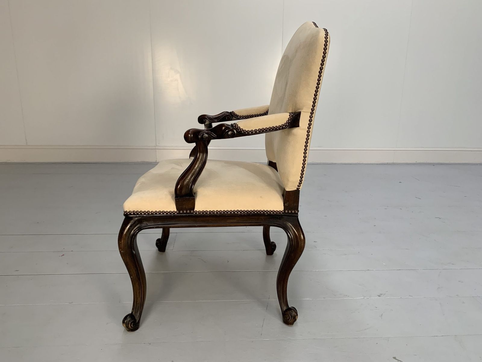 Suite Of 8 Ralph Lauren “Noble Estate” Dining Chairs – In Ivory Suede photo vinterior