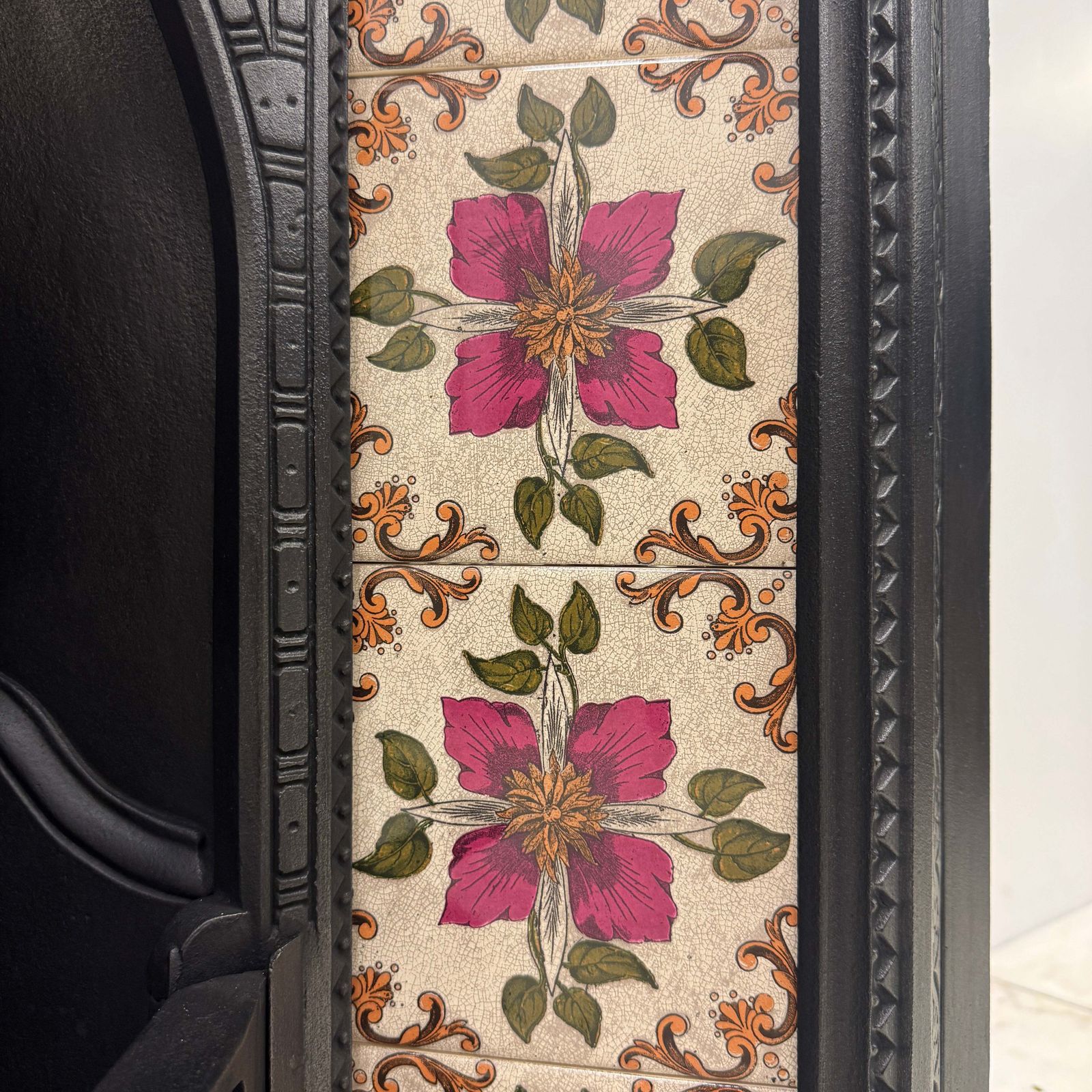 Victorian Cast Iron Tiled Fireplace Insert With Floral Panels photo buy