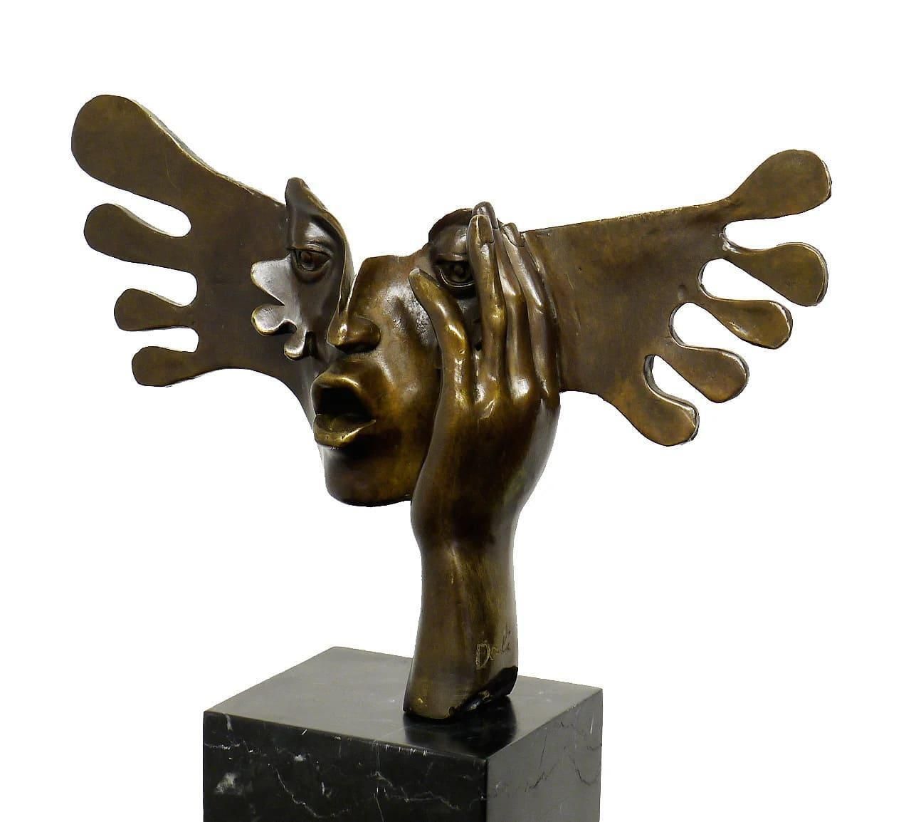 Face Art Mask – The Fright – Salvador Dalí Sculpture photo Art