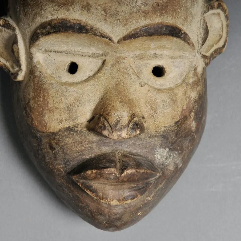 Expressive Tribal Congo Mask In Patinated Wood – Figurative African Art photo for sale