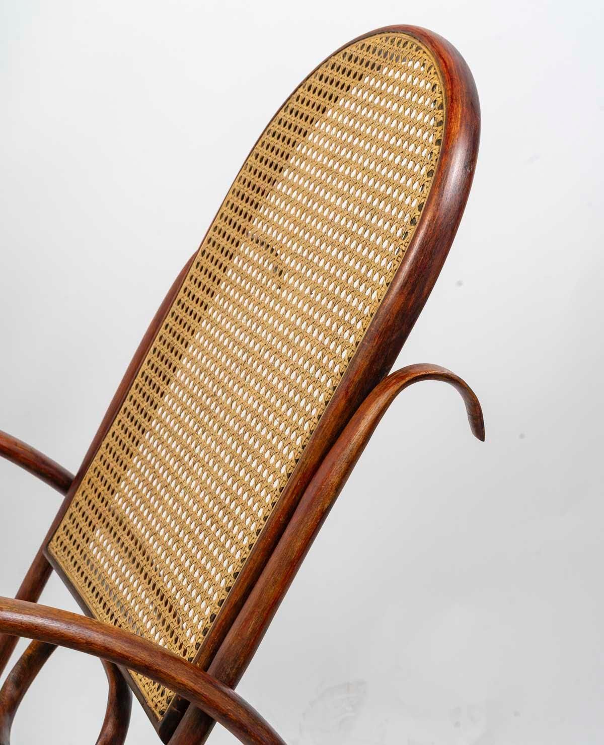 Rocking Chair In Turned Wood, Canework, Early 20th Century. photo vintage