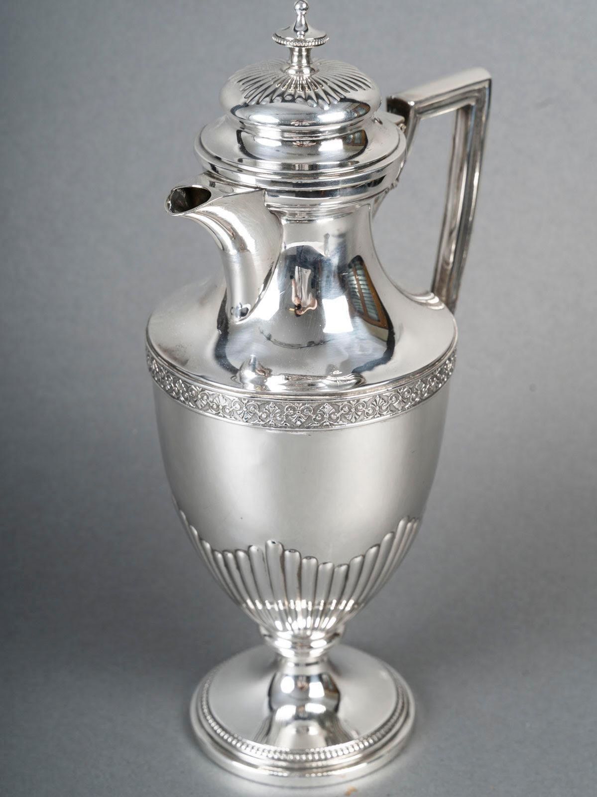 Early 20th Century Silver Plated Decanter, Napoleon III Style. photo furniture