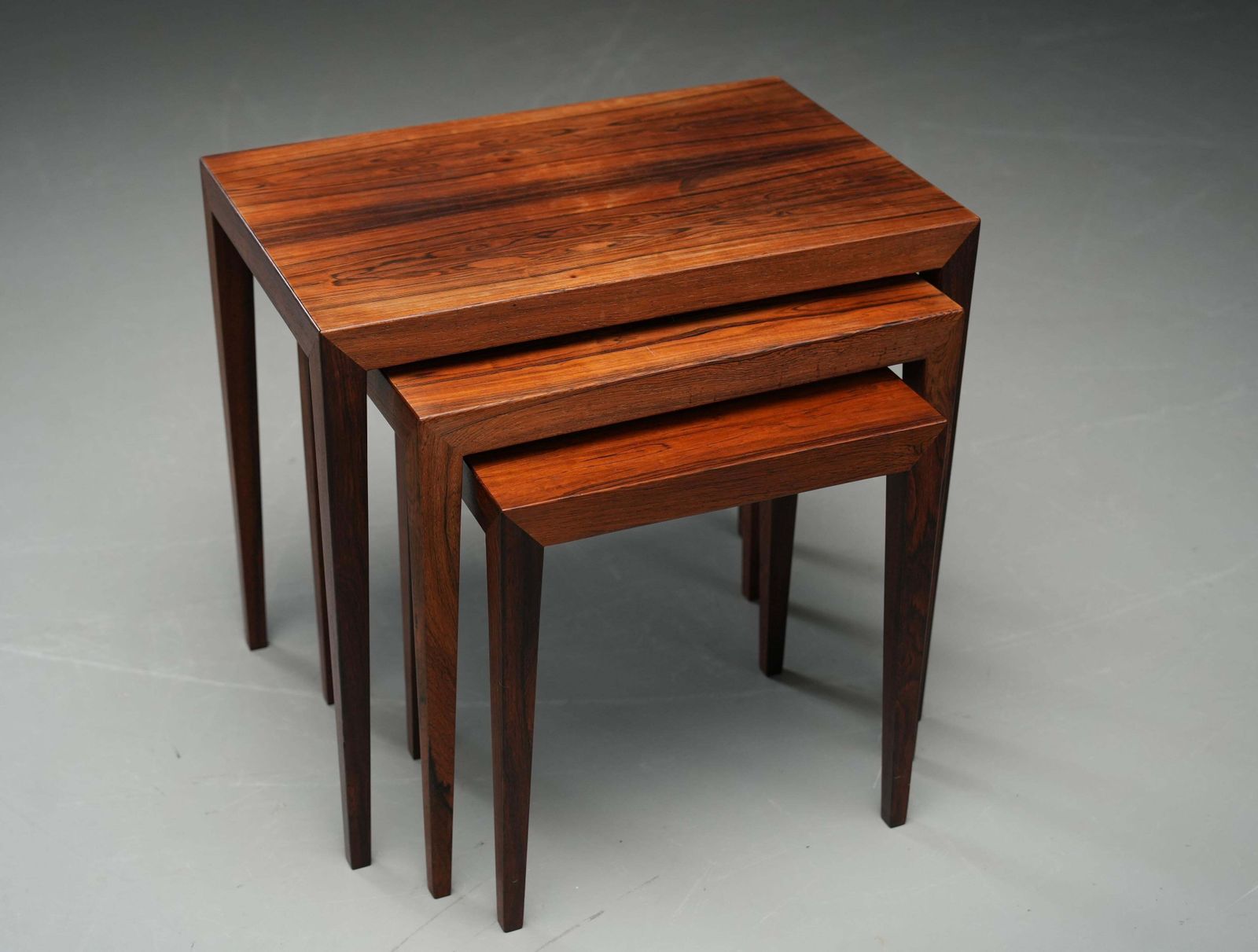 Set Van 3 Nesttafels Van Severin Hansen Voor Haslev, Denemarken, Jaren 1960 photo for sale