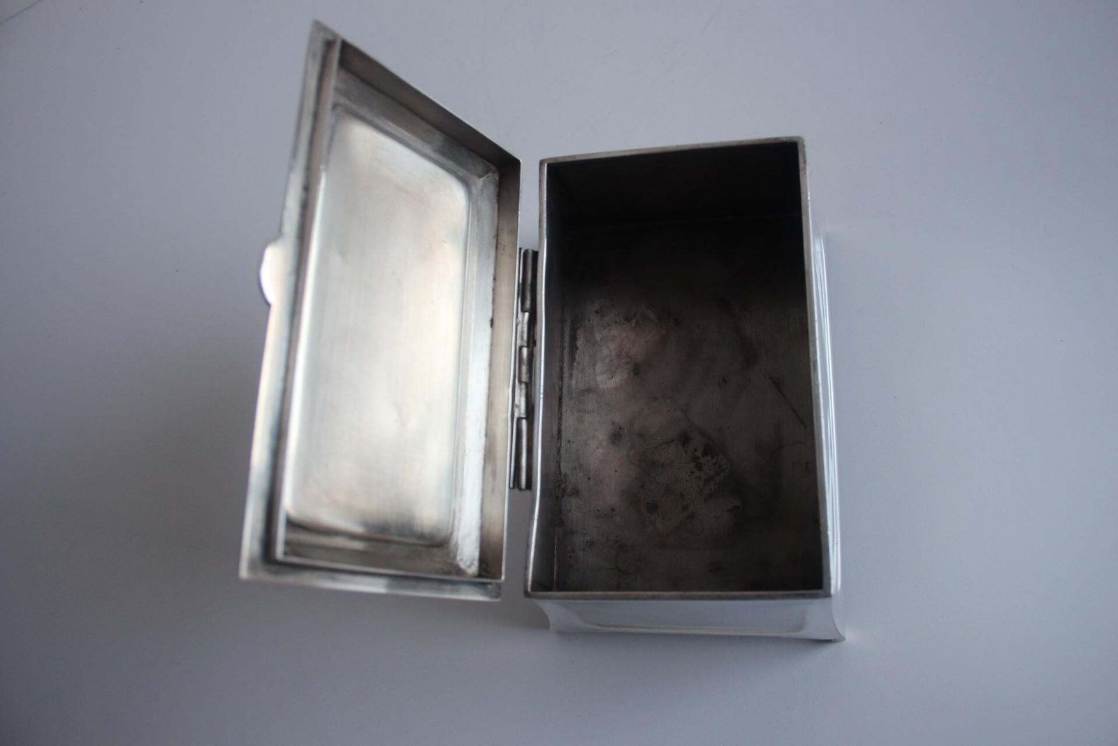 photo furniture Cigarette Or Cigar Box, Art Krupp Berndorf, Circa 1900