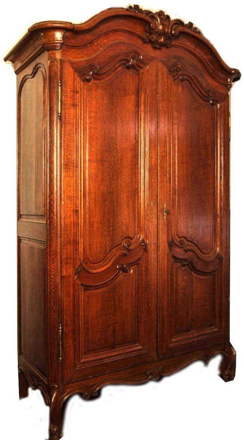 French Louis XV Period Walnut Bordelais Armoire photo vinterior