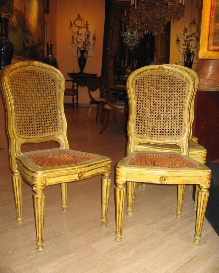 18th Century Italian Painted And Parcel Gilt Chairs, Set Of 6 photo vinterior
