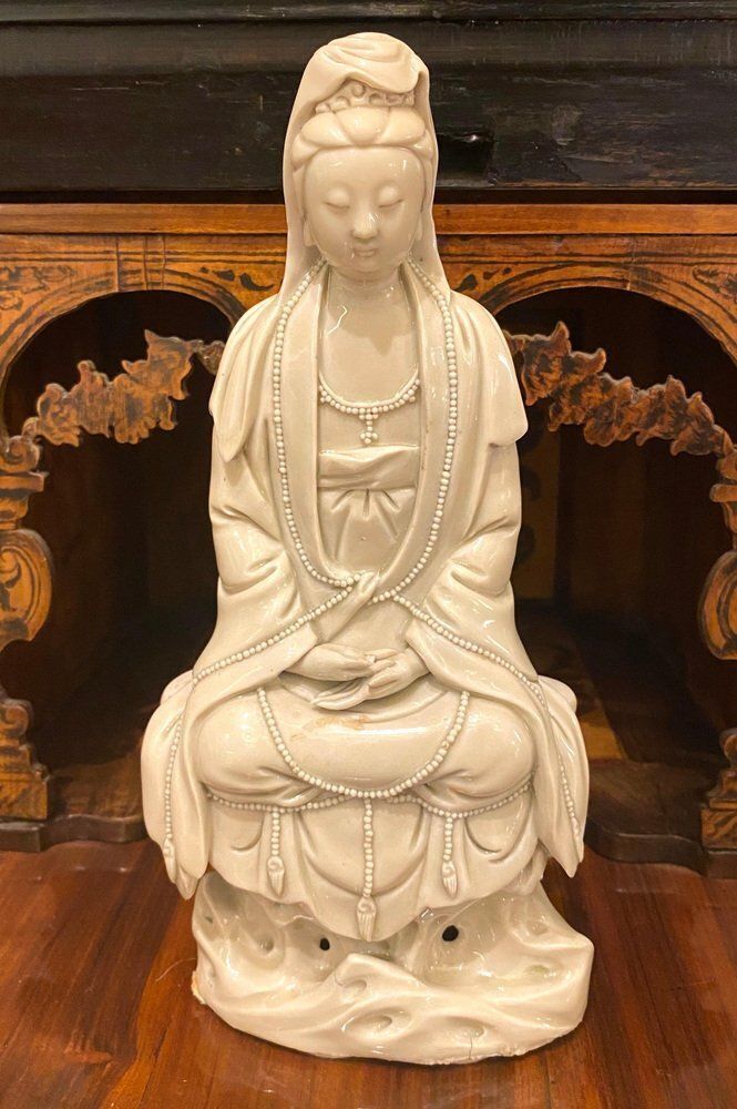 Blanc De Chinese Figure Porcelain Of Guanyin, 1880 photo furniture