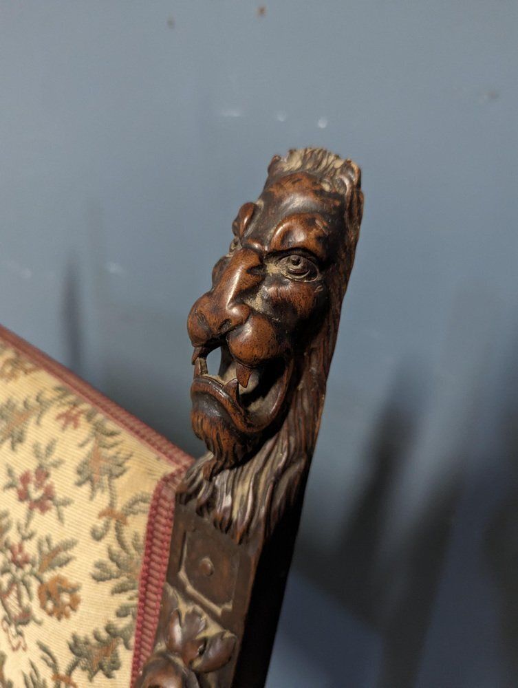 Set Of Renaissance Style Armchairs In Walnut photo vintage