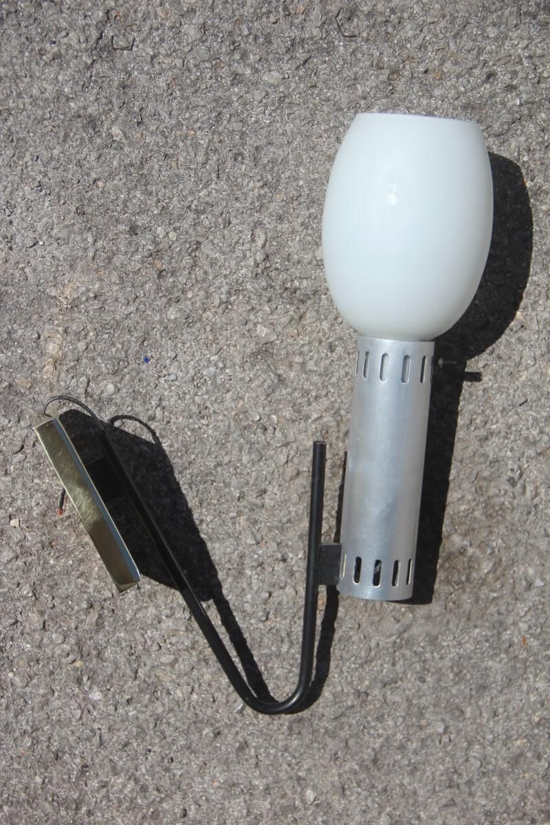 photo vinterior Midcentury Italian Sconce White Glass Black Metal Brass Aluminum, Stilnovo