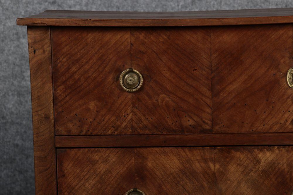photo furniture Small Antique Walnut Chest Of Drawers, 1800