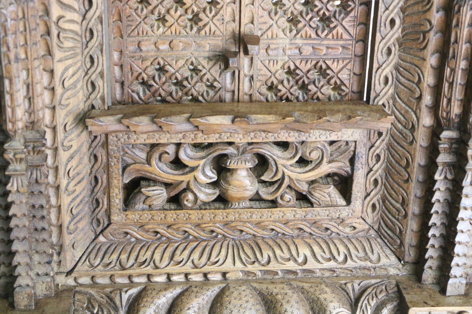 photo furniture Antique Large Nepalese Wooden Carved Kumari Jhyal Kumari Window Large Decorative