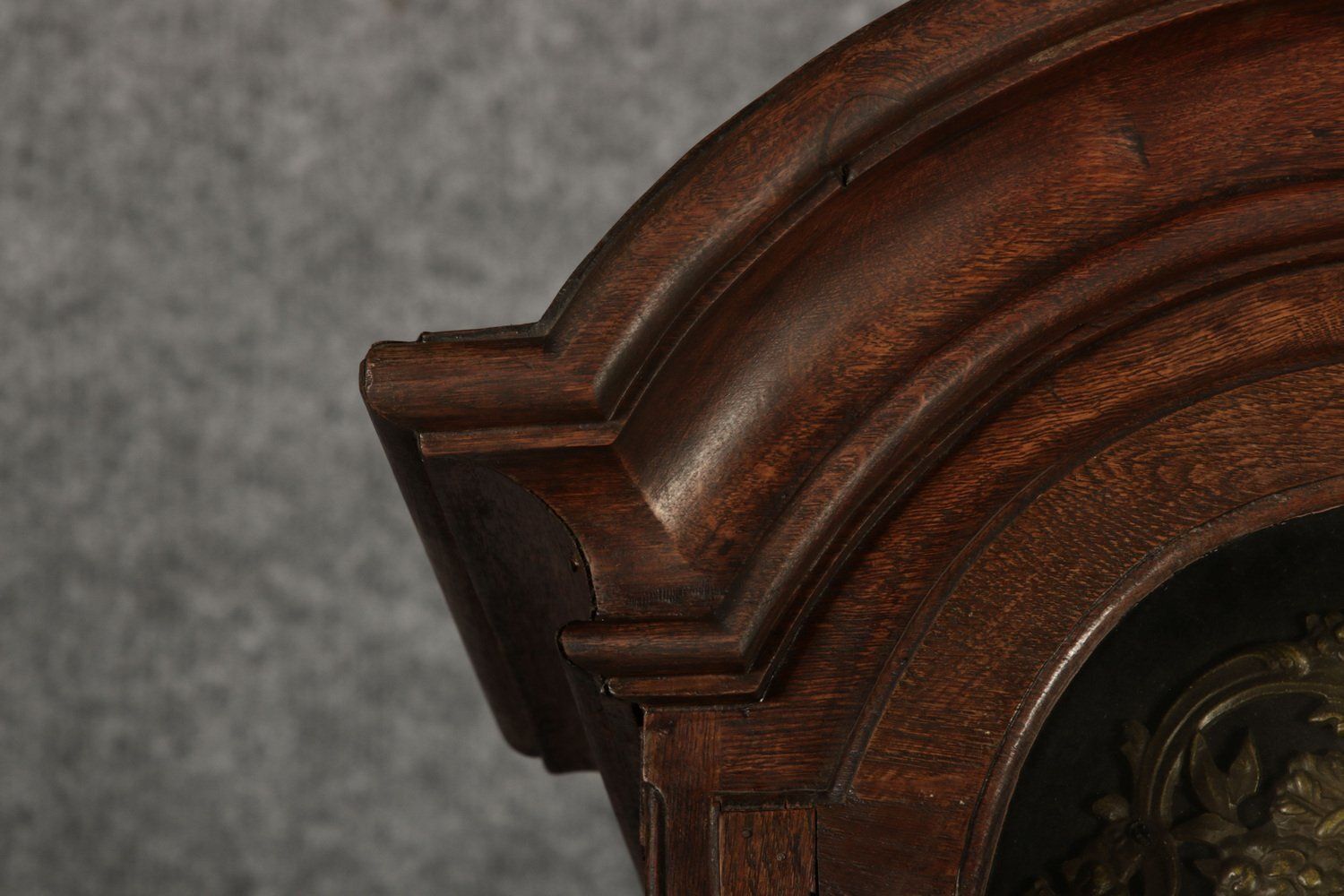 photo furniture Large Antique Baroque Grandfather Clock In Oak, 1750