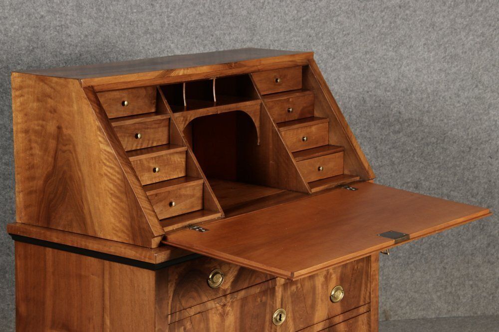 photo furniture Biedermeier Secretary In Walnut, 1820s
