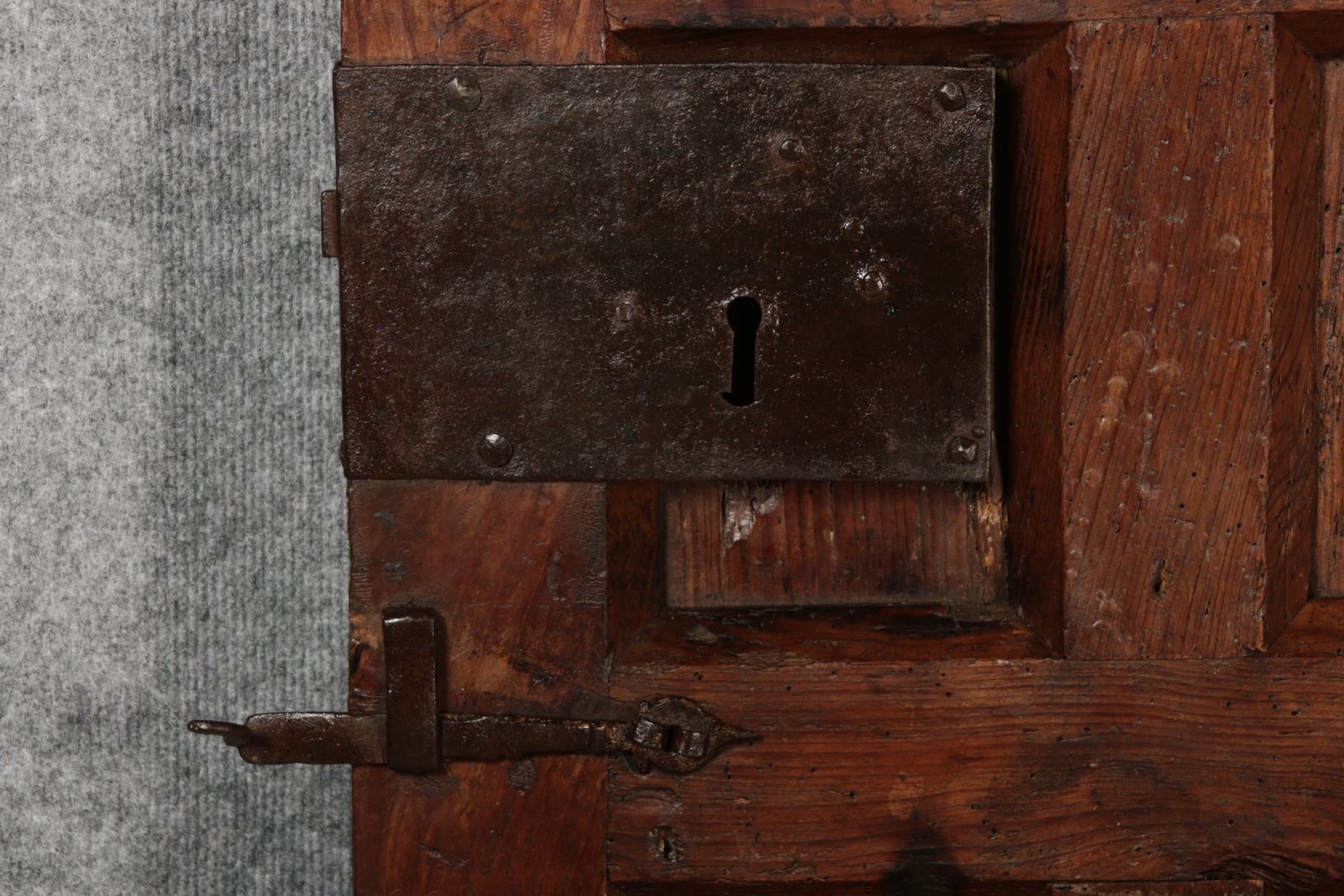 photo vinterior 16th Century Door, 1550s