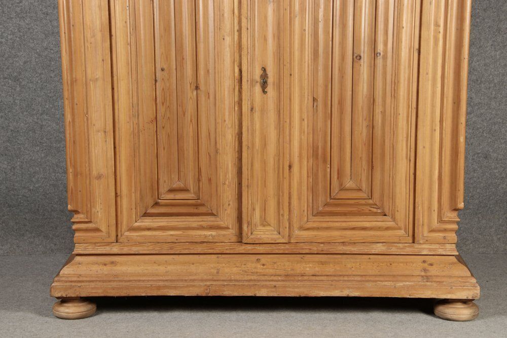 3086.0 Antique Wardrobe In Softwood, Frankfurt, Germany, 1750s photo