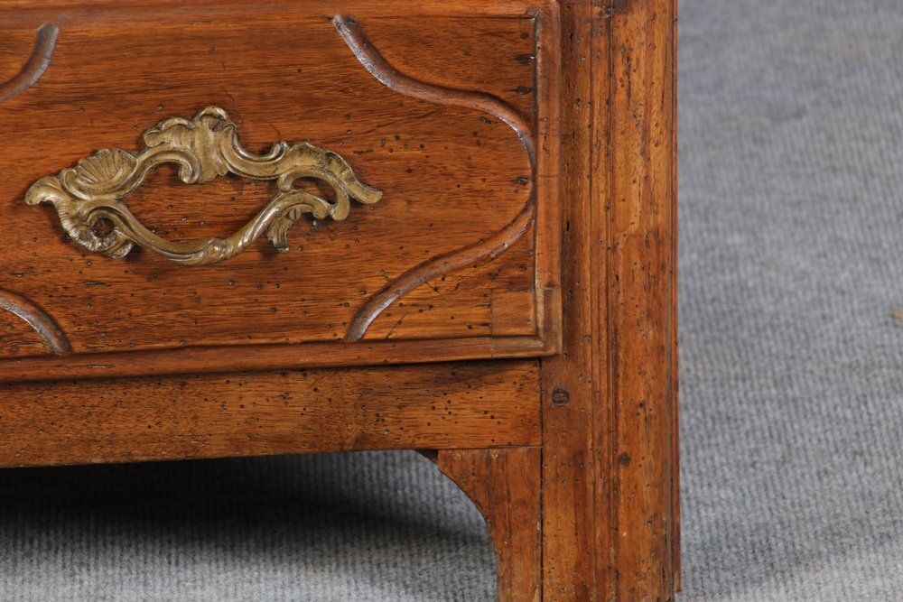 1529.0 Small Antique Baroque 18th Century Walnut Dresser photo