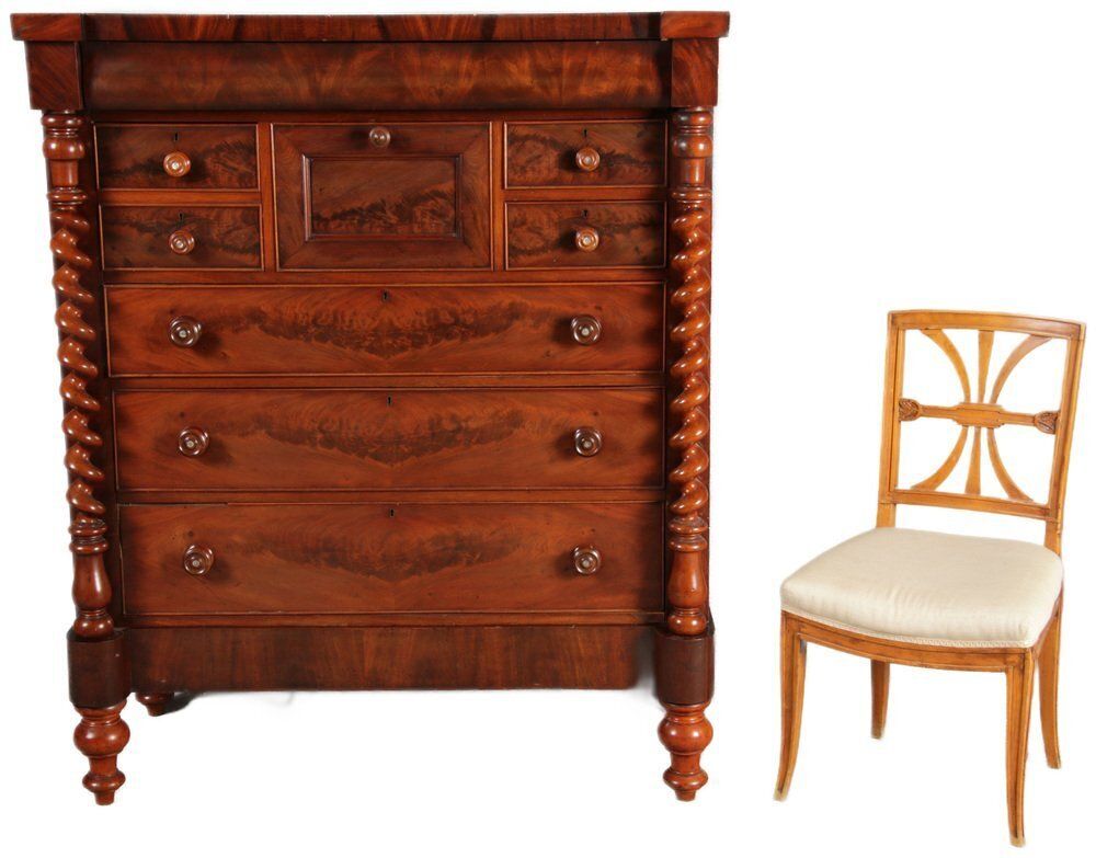 Antique English Victorian Chest Of Drawers In Mahogany, 1850 photo vinterior