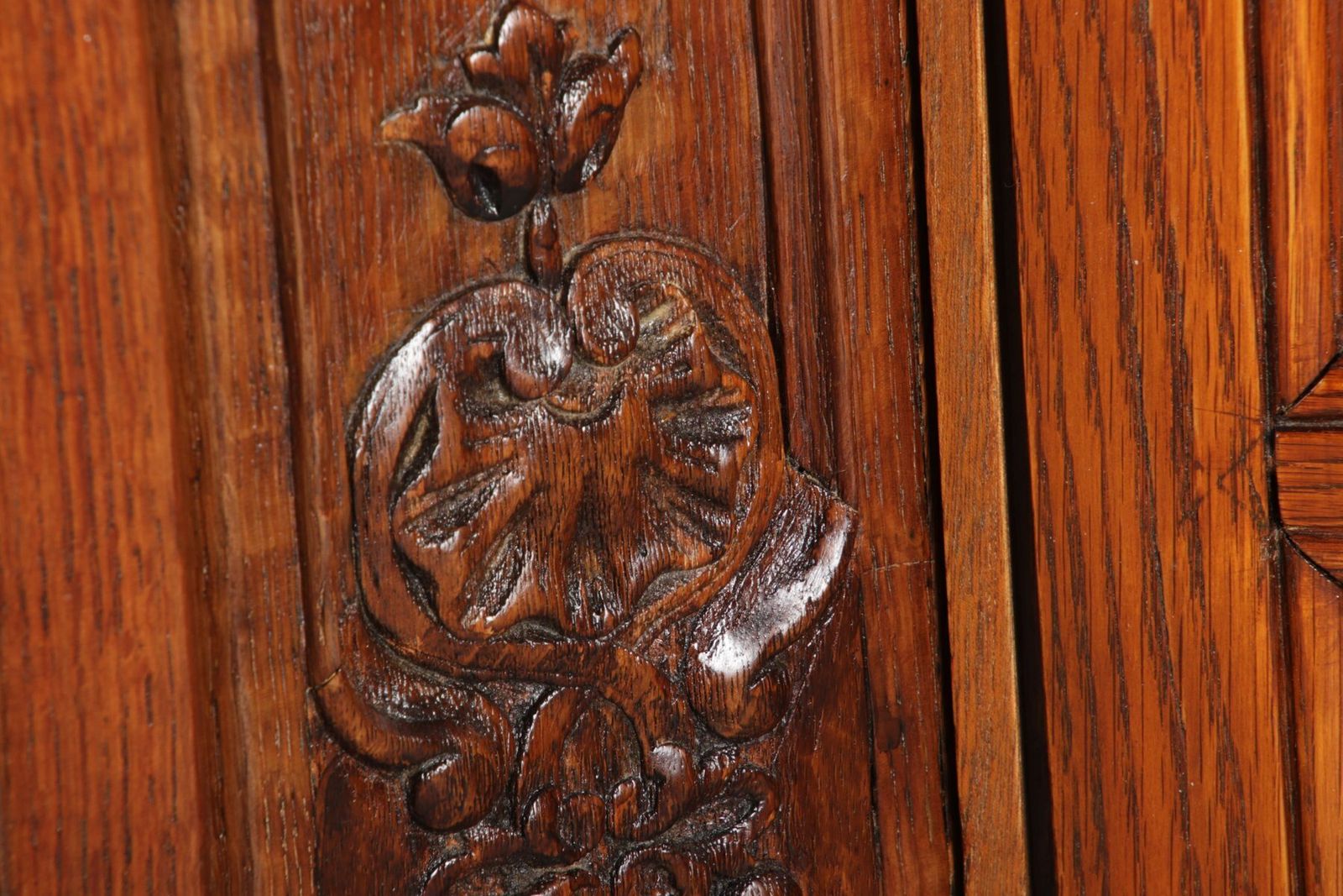 photo for sale Antique Baroque Oak 3 Door Display Case With Carvings, Aachen Lüttich, 19th Century