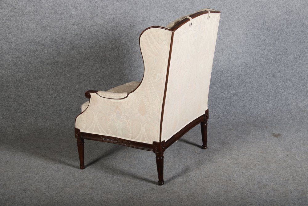 photo vintage Antique Louis XVI Armchair In Walnut, 1780
