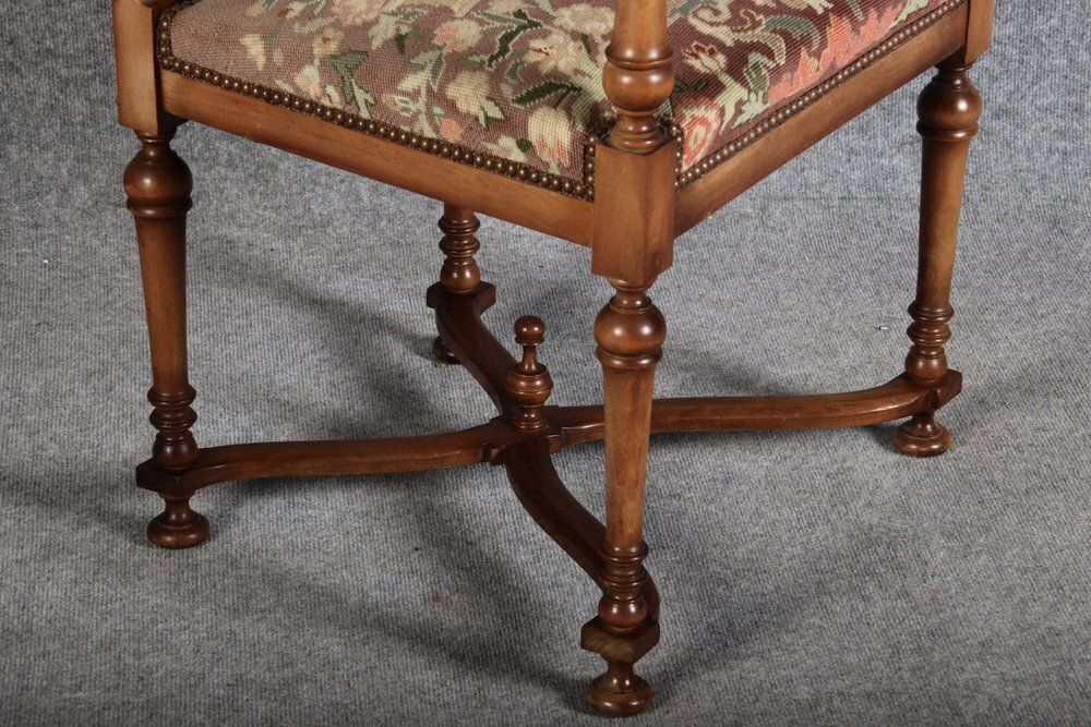 Vintage Baroque Style Armchair In Walnut, 1940 photo 386.0