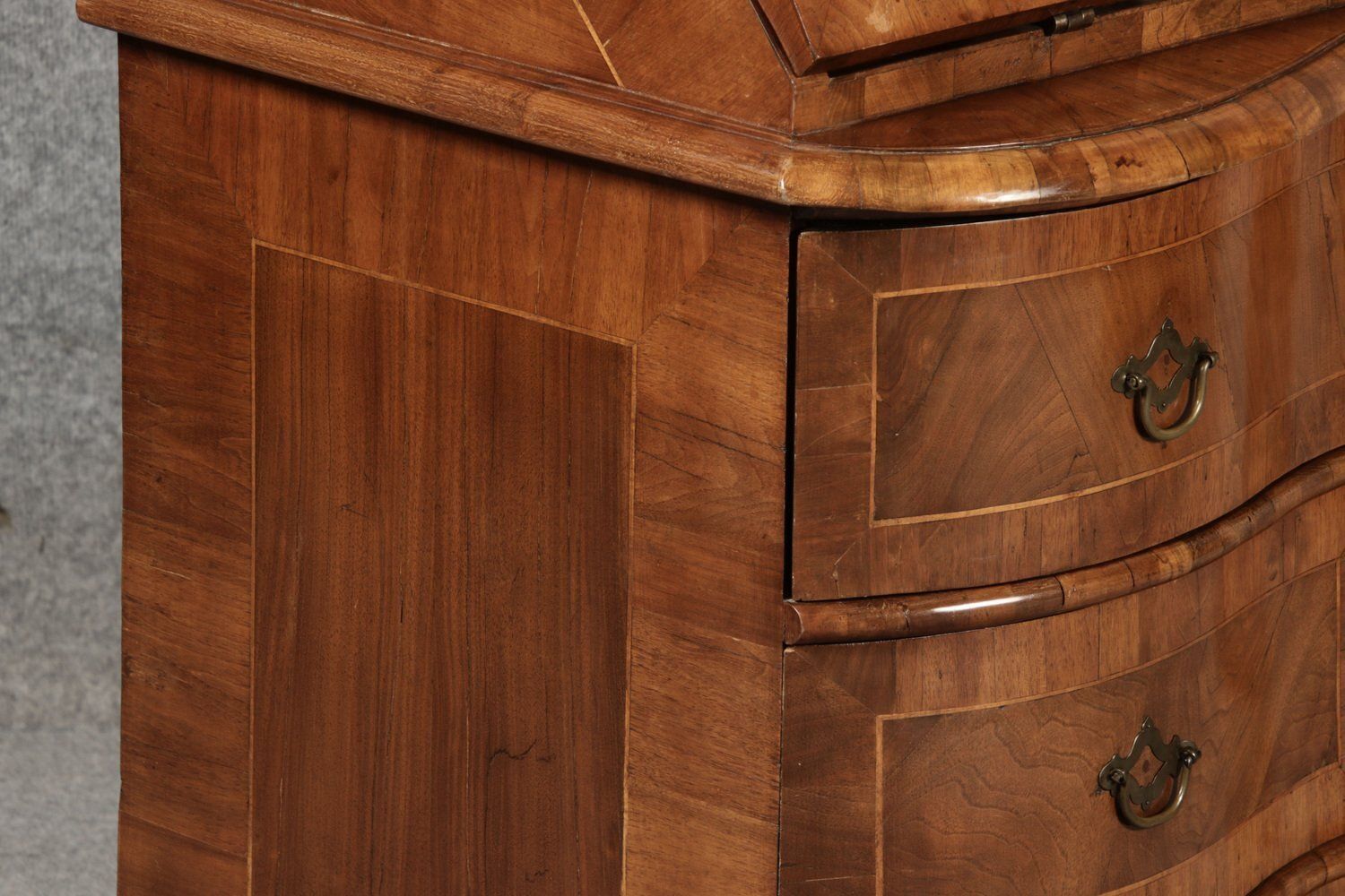 4085.0 Baroque Walnut Secretary, 1740s photo