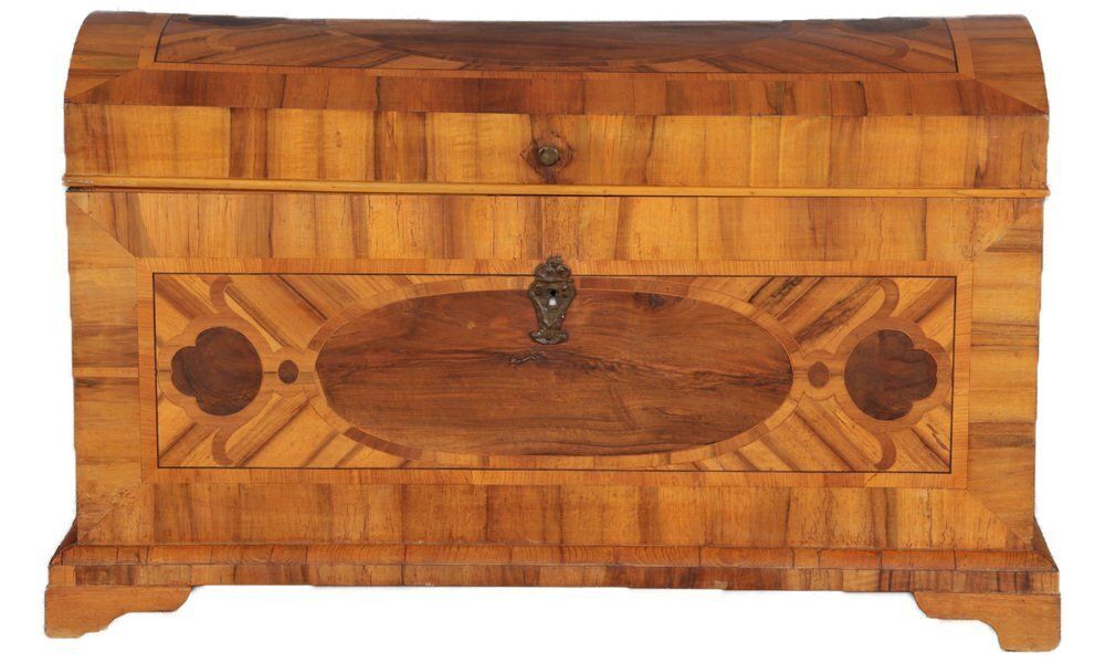 Antique Biedermeier Chest With Walnut Inlay, Early 19th Century