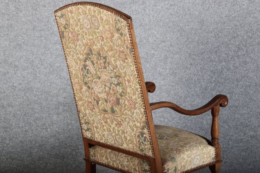 photo vintage Antique Armchair With Floral Cover In Walnut, 1880