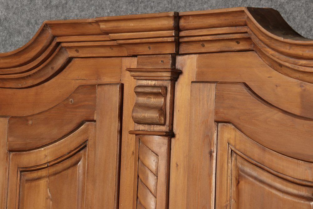 1863.0 Antique Baroque Louis Sieze Cabinet, 1800s photo