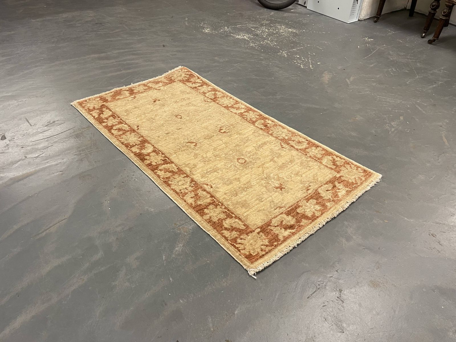 Small Beige Wool Rug, Floral Oriental Carpet 118x65cm Neutral Home Decor photo for sale