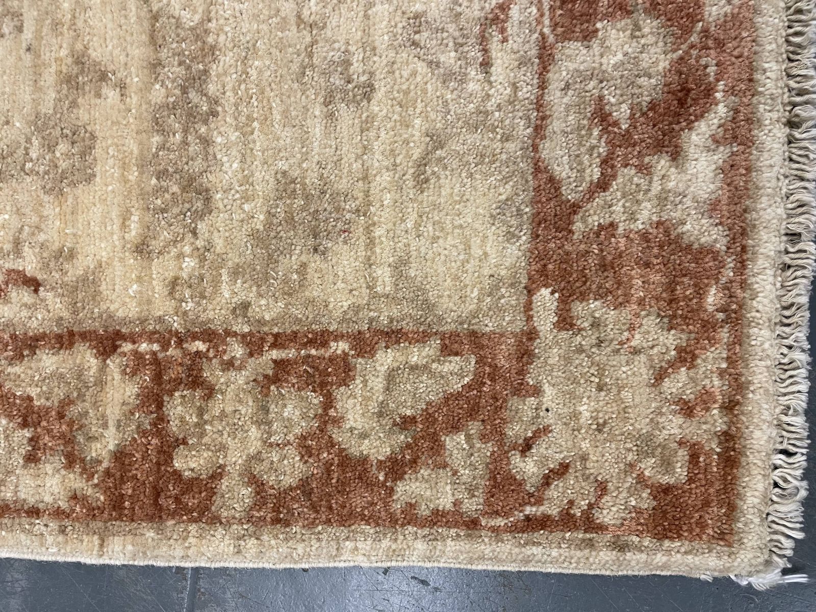Small Beige Wool Rug, Floral Oriental Carpet 118x65cm Neutral Home Decor photo Textiles