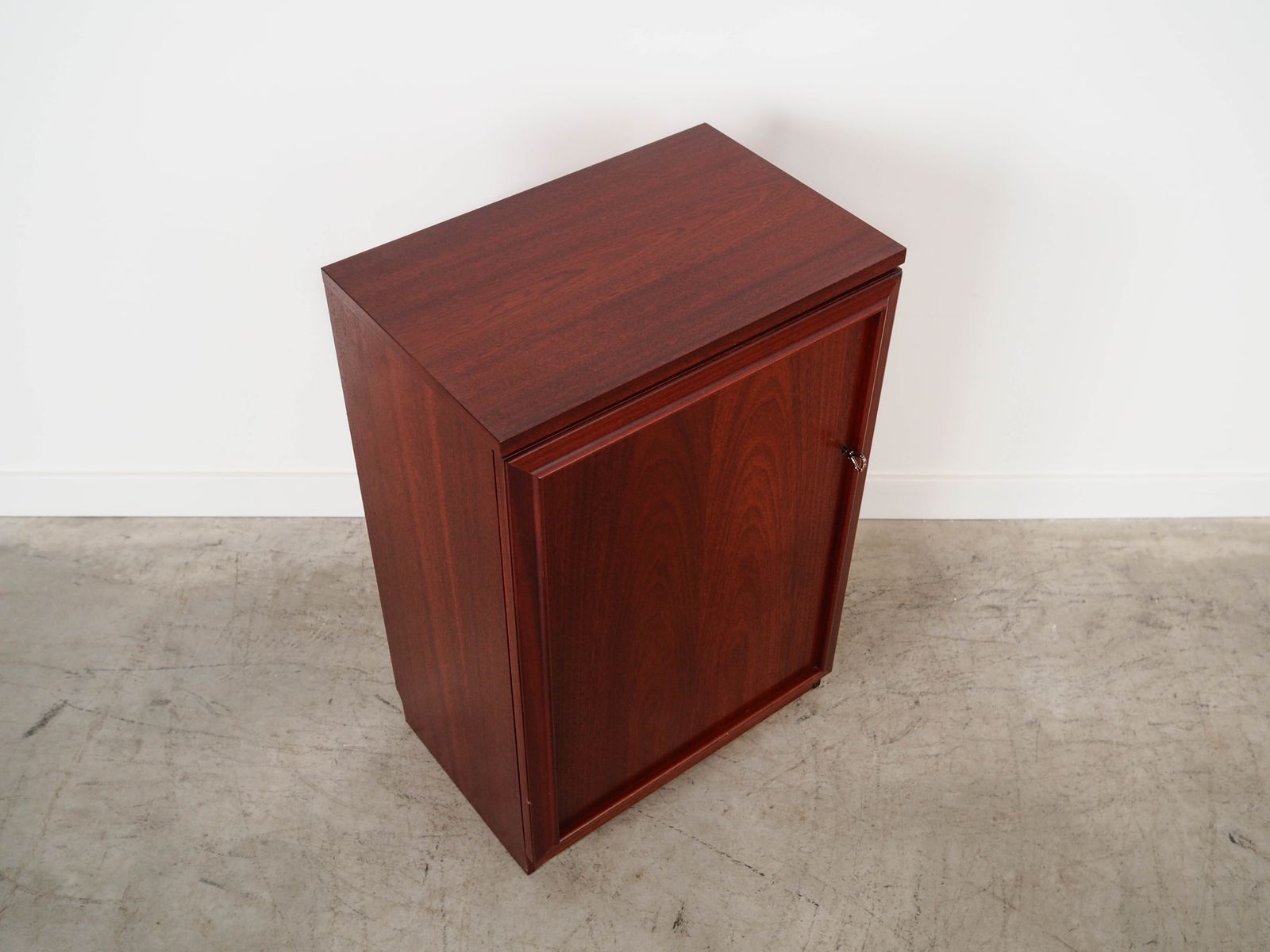 Mahogany Cabinet, Danish Design, 1980s, Production: Denmark photo vinterior
