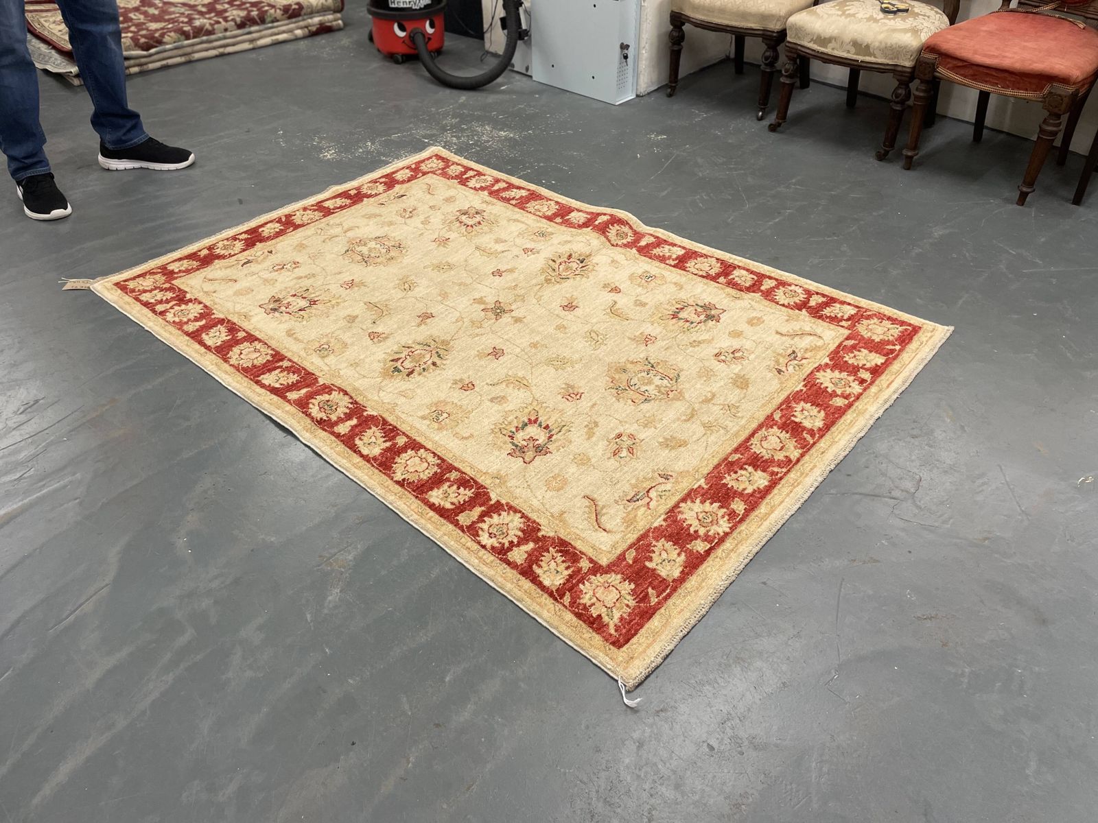 Traditional Living Room Rug, Cream Red Floral Oriental Carpet 119x175cm photo for sale