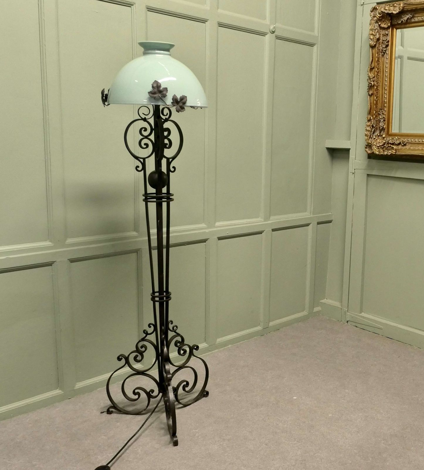 Decorative Wrought Iron French Floor Lamp photo Lighting