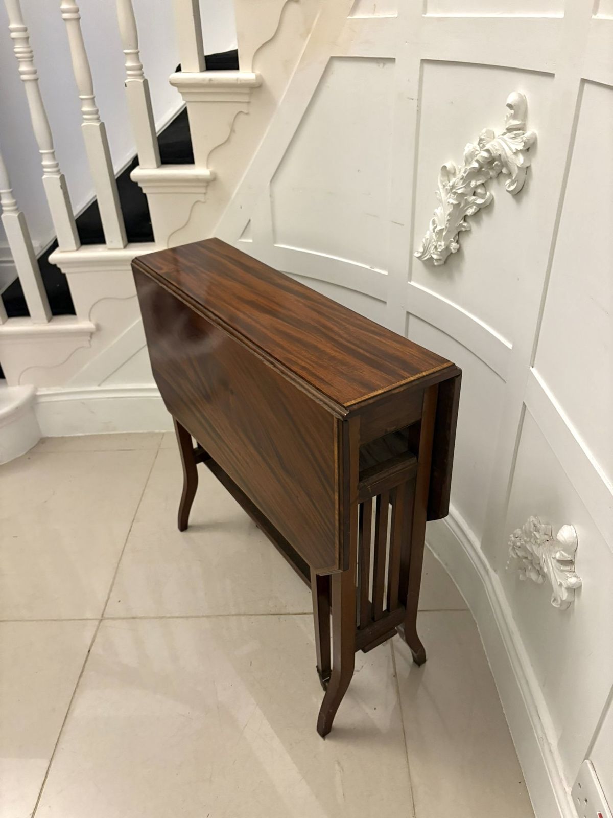 Antique Quality Early 20th Century Inlaid Mahogany Sutherland Table photo for sale