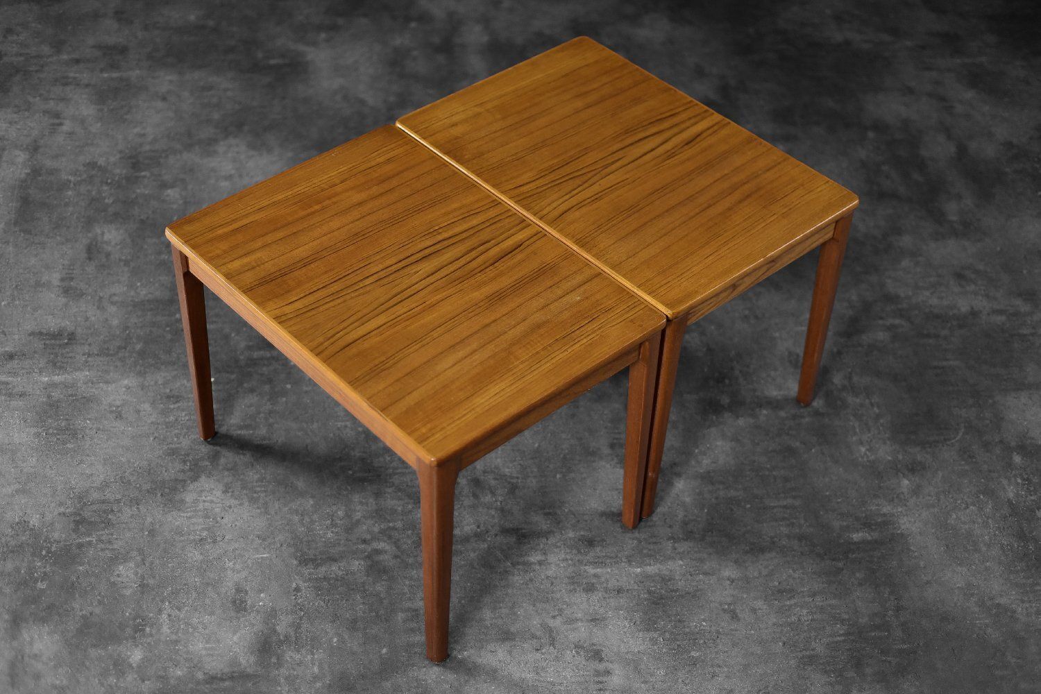 Mid Century Scandinavisch Modern Bruine Teakhouten Bijzettafels Van Albert Larsson Voor Alberts Tibro, Jaren 1960, Set Van 2 photo for sale