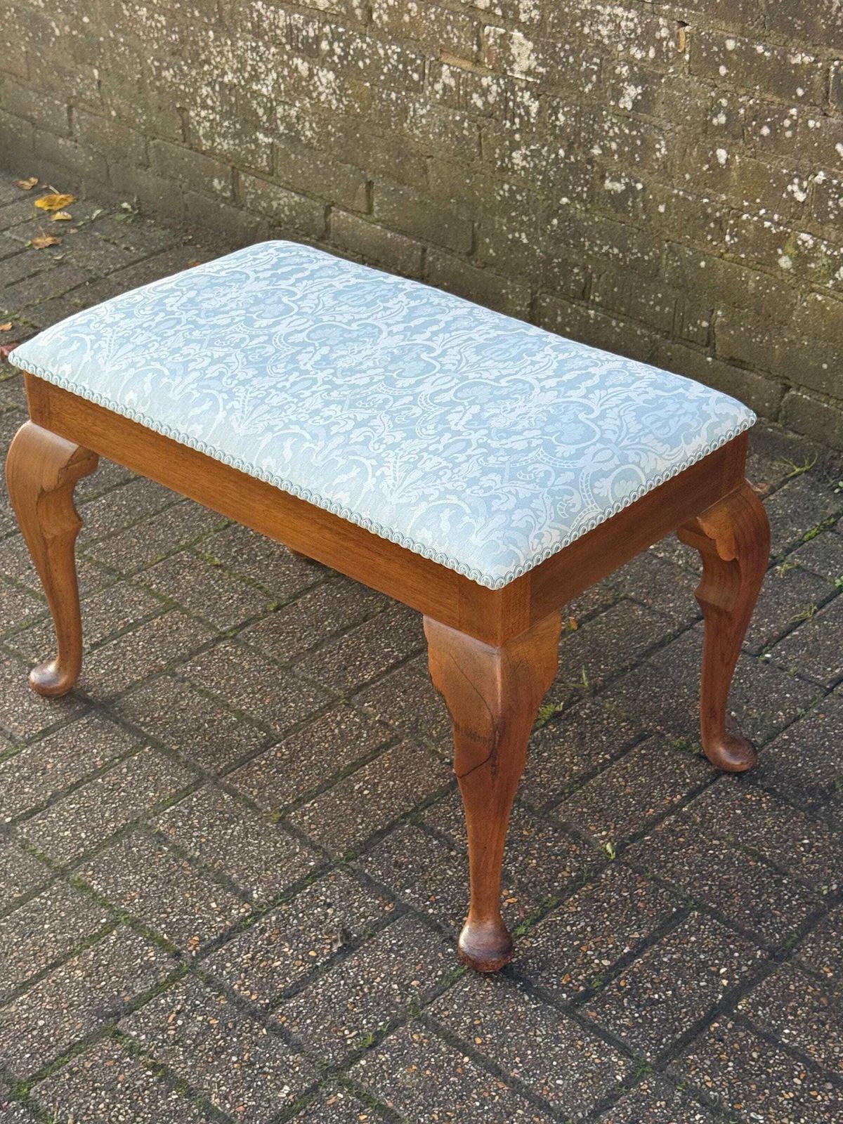 Vintage 1950s Morris Of Glasgow Queen Anne Style Stool, Re Upholstered Mahogany Bench, Mid Century Vanity Seat Blue Damask Fabric photo for sale