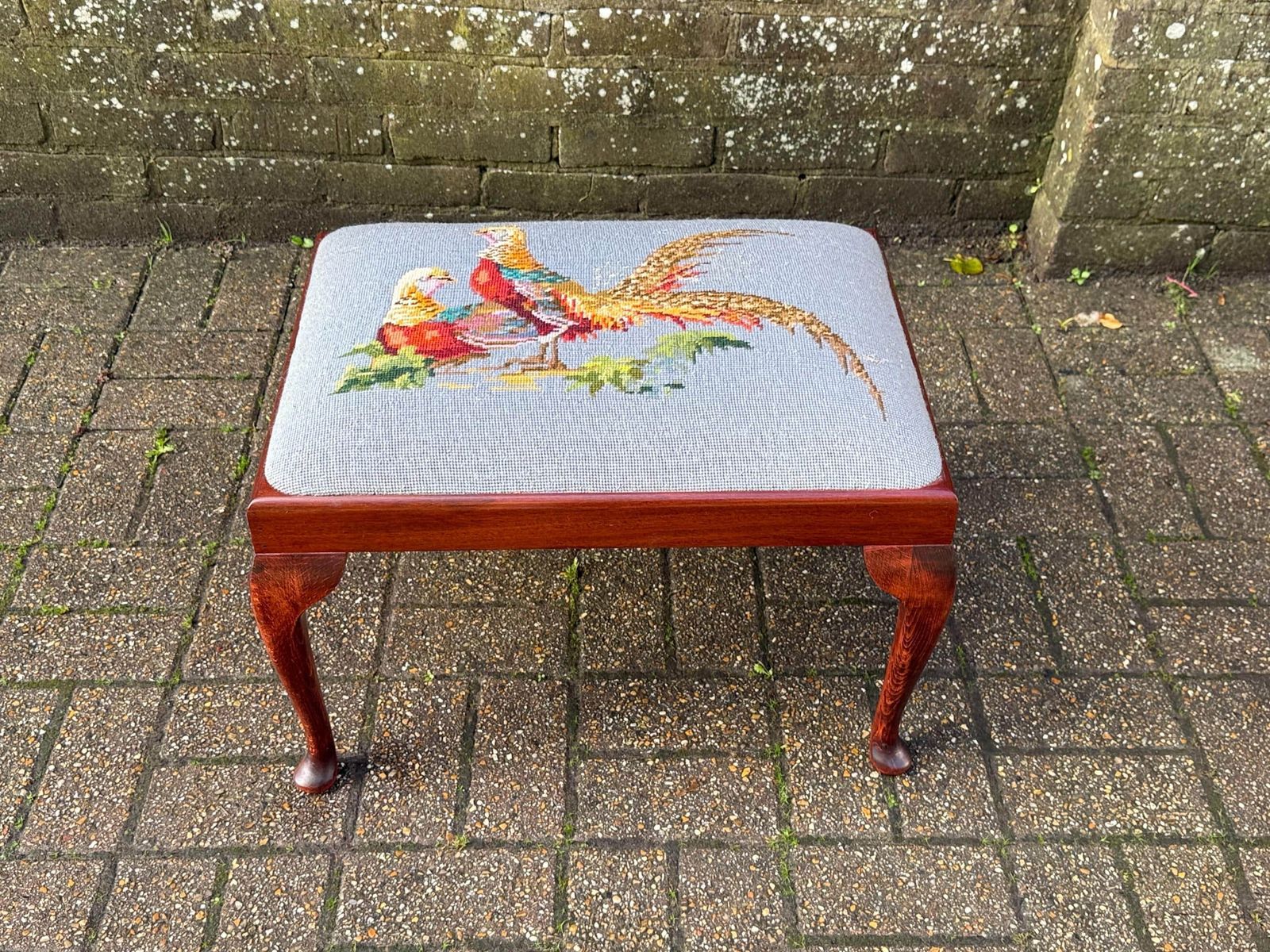 Vintage Queen Anne Needlepoint Stool, Luxury Needlepoint Tapestries London Mahogany Vanity Seat With Pheasant Design, Vintage Stool Cabriole