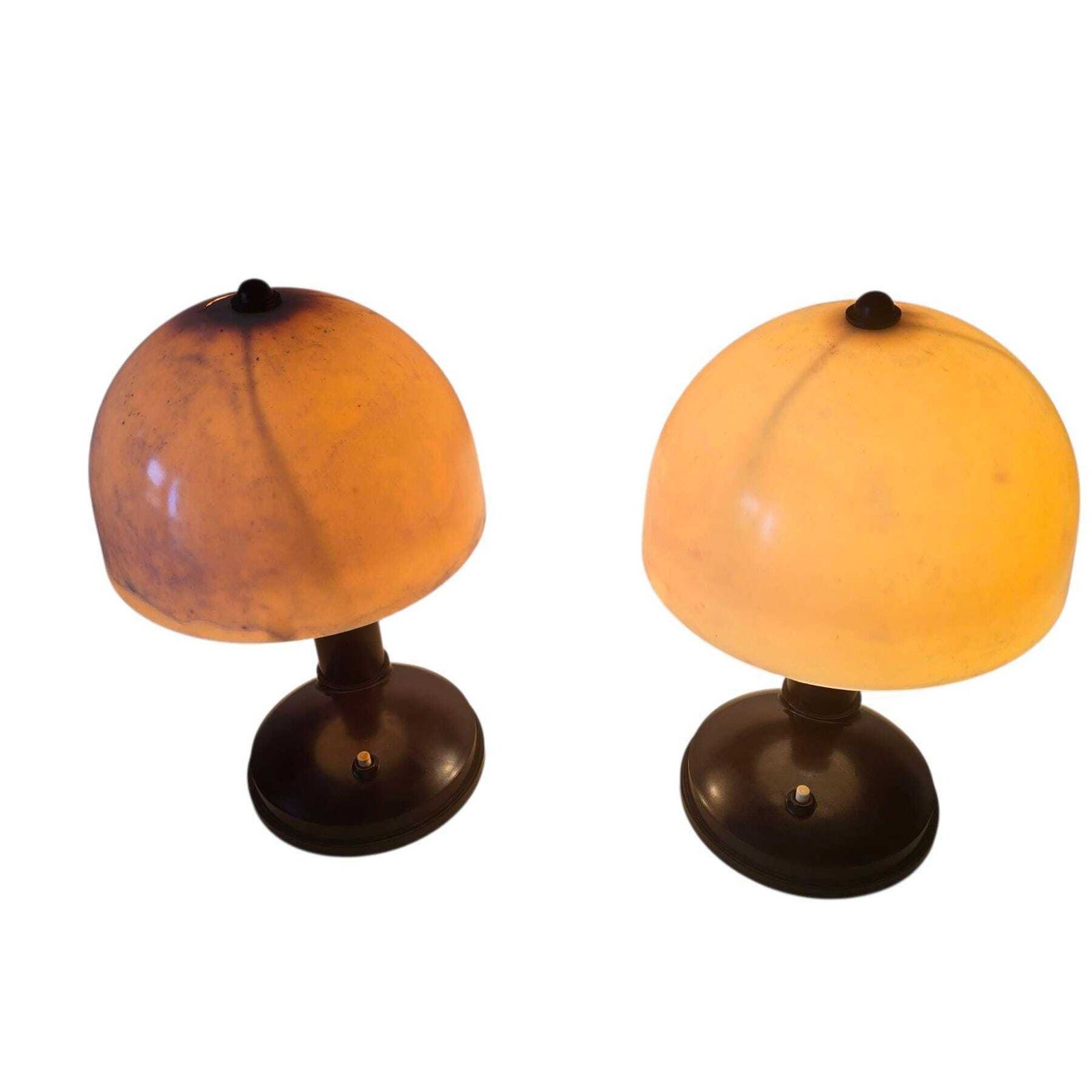 photo vinterior Vintage Zeldzame Bakelieten Paddenstoellamp, Art Deco Stijl, Bruine Voet Met Gemarmerde Bakelieten Kap – Prijs Is Per Lamp