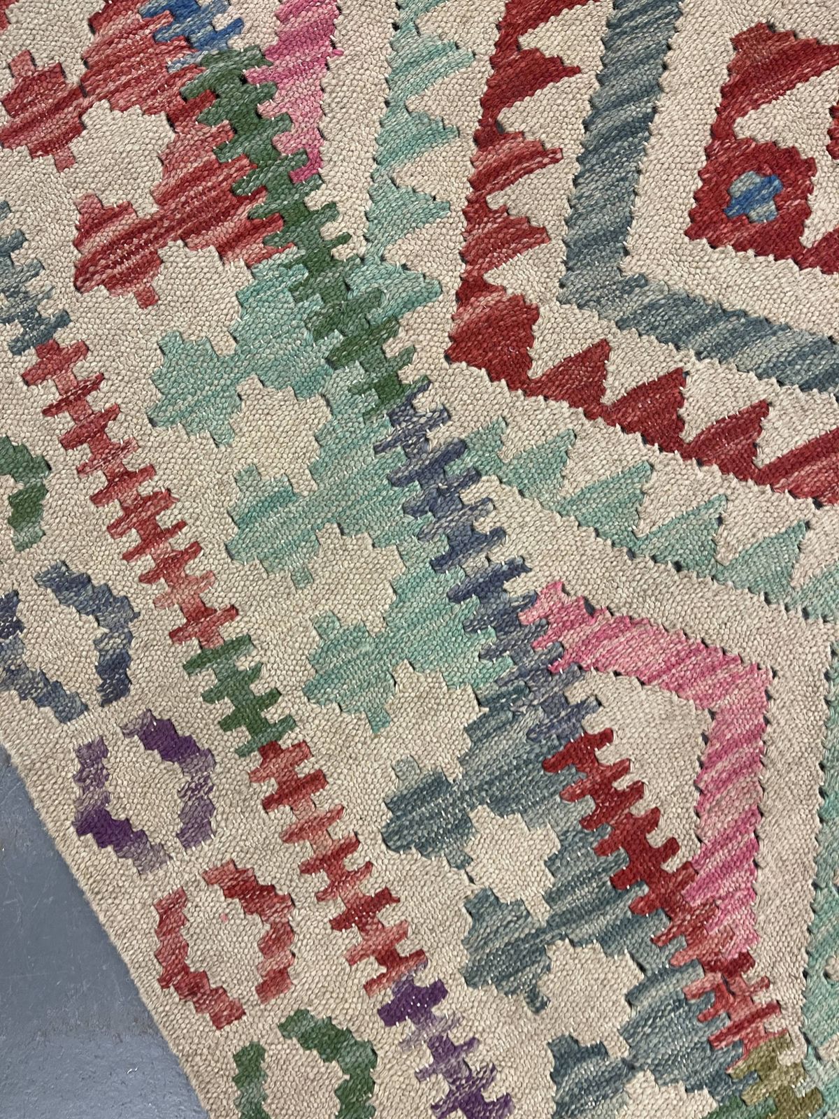 Beige And Pink Geometric Kilim Rug photo vintage