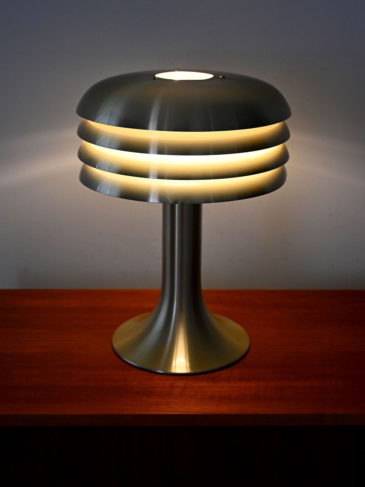 Bn 26 Lamp By Hans Agne Jakobsson photo furniture